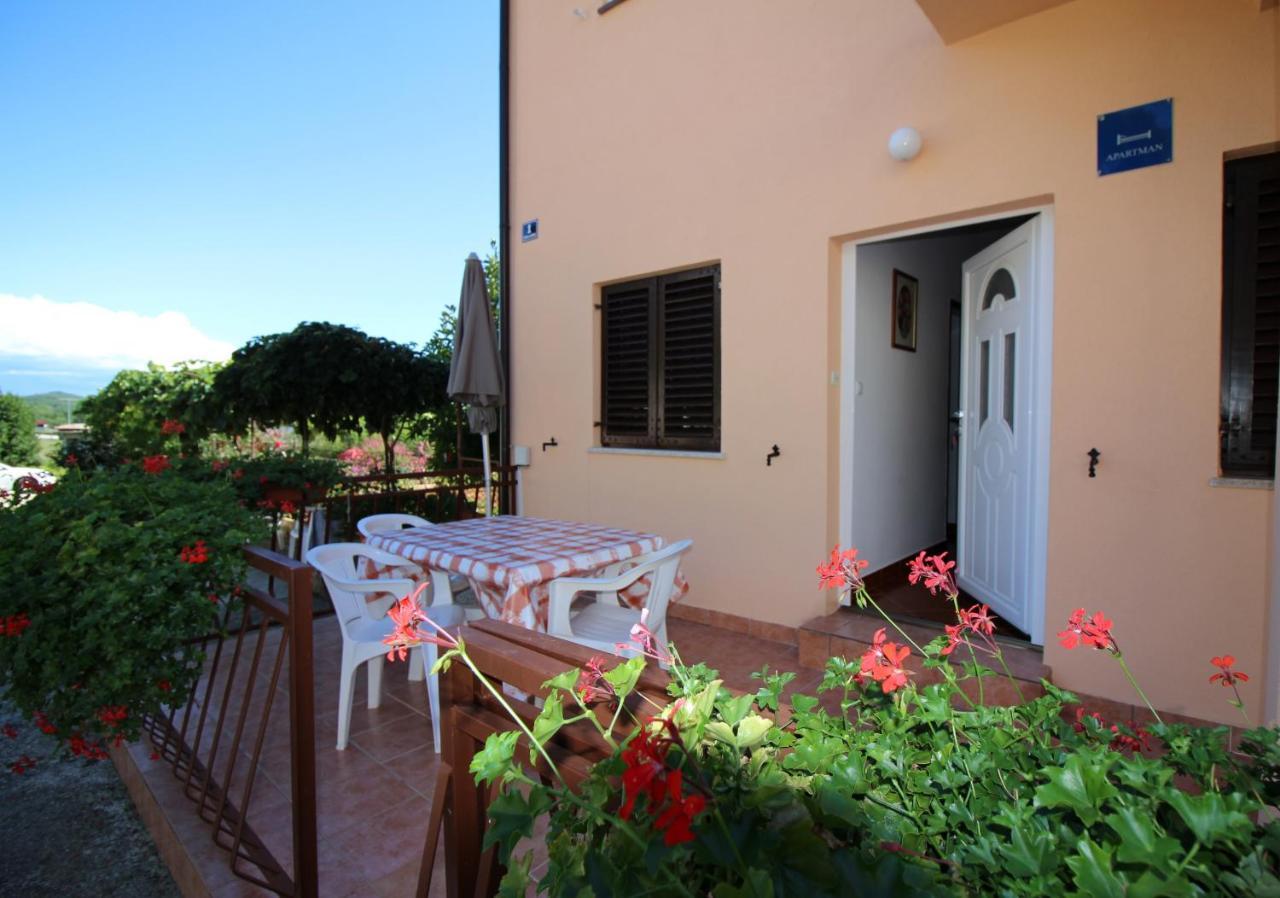 Apartment Liliana Near Beach Porec Luaran gambar